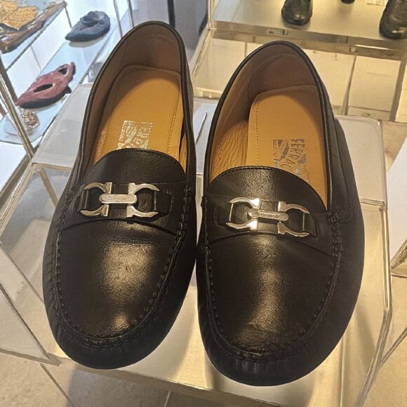 Salvatore Ferragamo Black Leather Loafers - Size 9M | Classic & Chic! - Picture 1 of 8